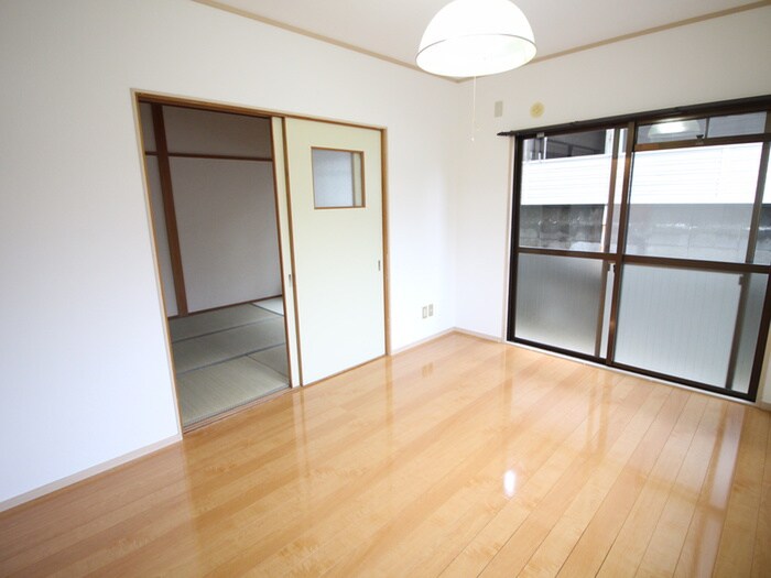 水尾千歳ハイツの物件内観写真