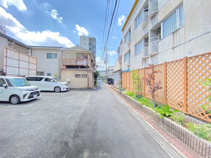 ジョリーハウスノムラの物件外観写真