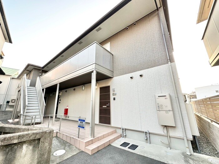 フィカーサの物件外観写真