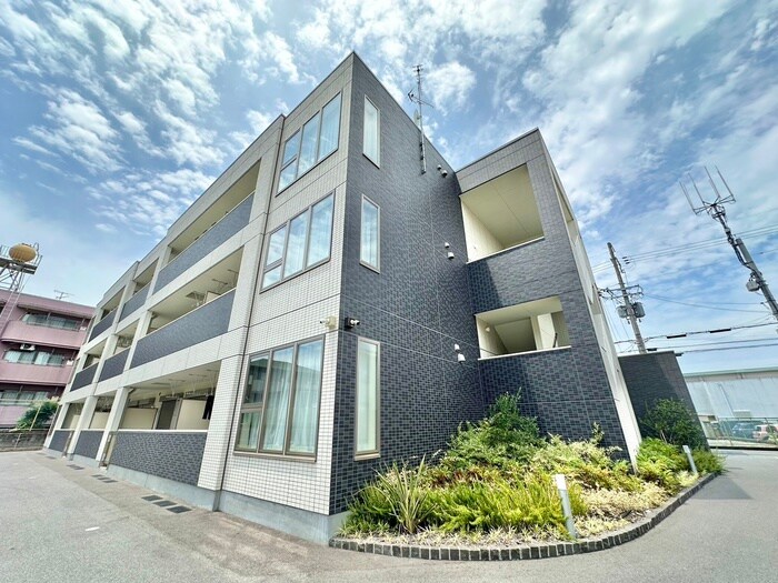 Ｎ．ＭＡＩＳＯＮの物件外観写真