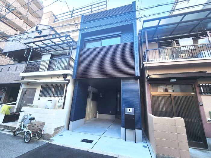 東三国5丁目貸家の物件外観写真