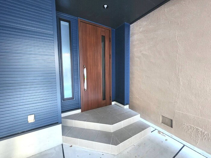 東三国5丁目貸家の物件外観写真