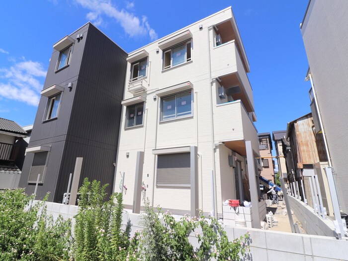 ベル・フィオーレの物件外観写真