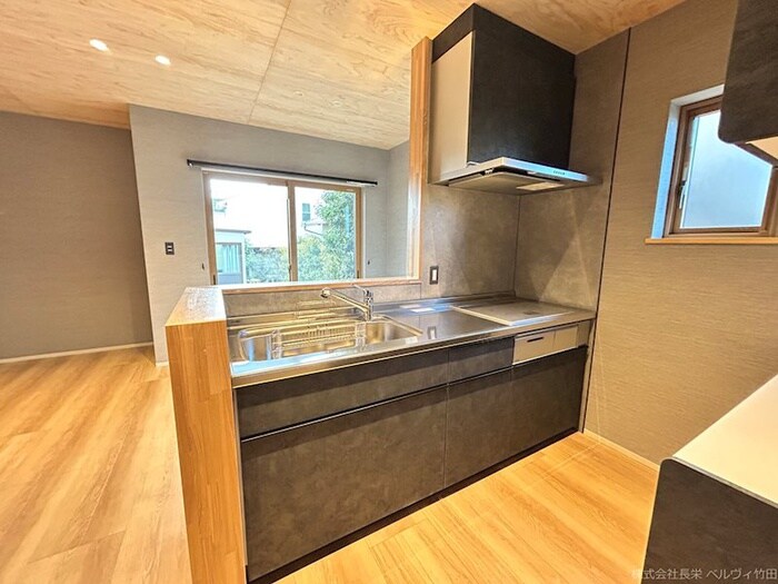 GOMON MOMOYAMA南棟の物件内観写真