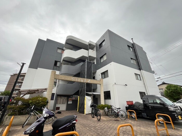 パラッシオ・アイの物件外観写真