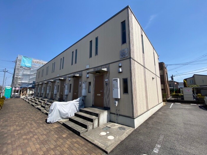 エスポワ－ル西出の物件外観写真