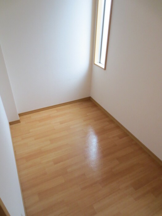 エスポワ－ル西出の物件内観写真