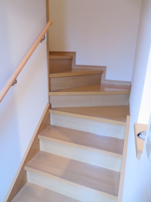 エスポワ－ル西出の物件内観写真