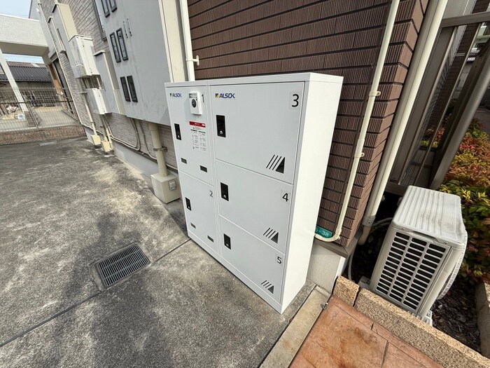 メゾンカルムの物件外観写真