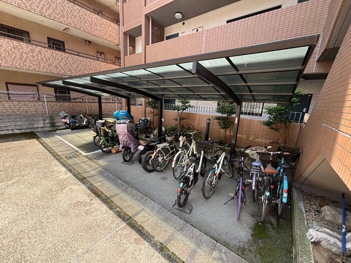 ア－バンヴィラの物件外観写真