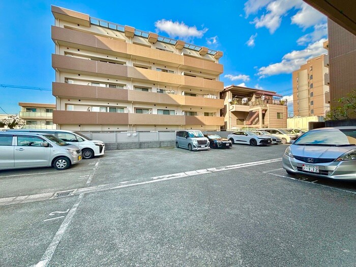 ア－バンヴィラの物件外観写真