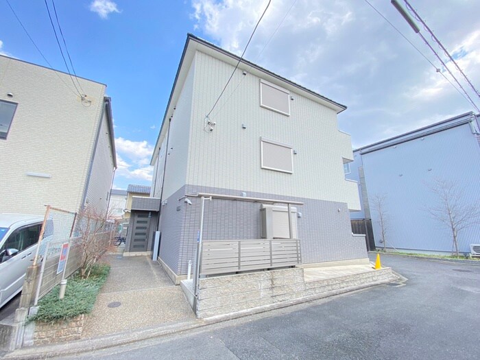 プログレーッソ西ノ京の物件外観写真