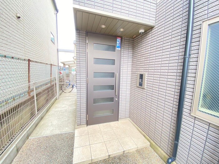 プログレーッソ西ノ京の物件外観写真