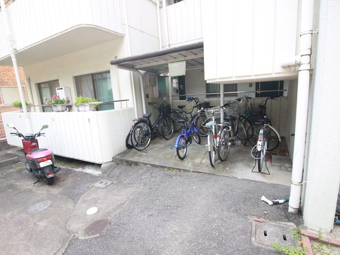 チャフル甲東の物件外観写真