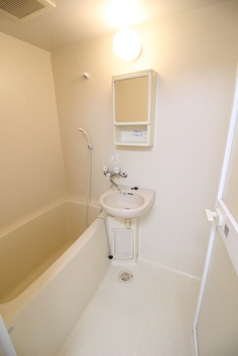 パインフｨールド御池の物件内観写真