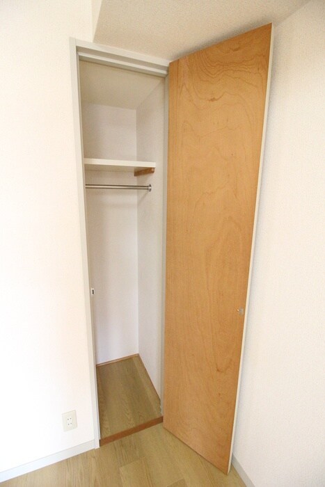 パインフｨールド御池の物件内観写真