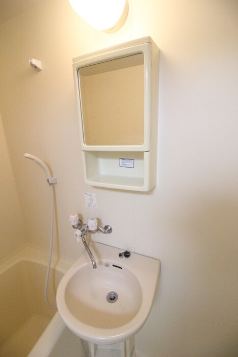 パインフｨールド御池の物件内観写真