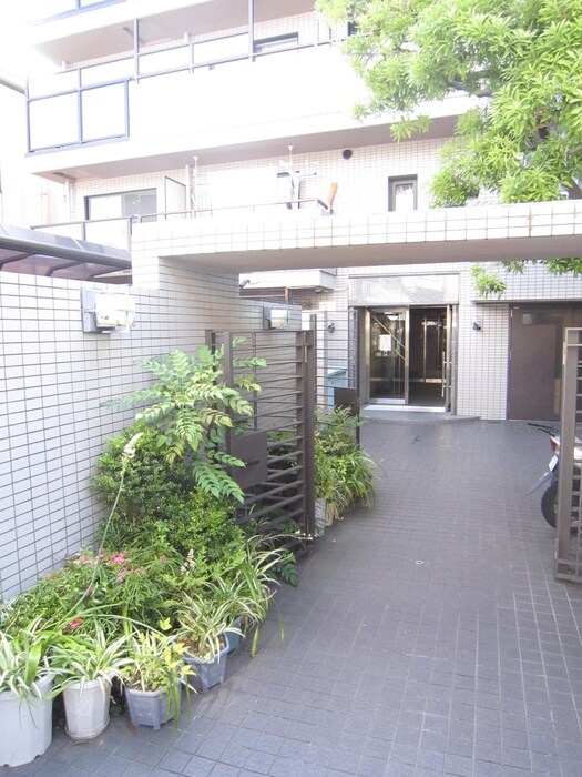 聖護院谷口マンションの物件外観写真