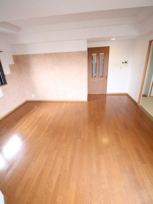 セラフ豊中向丘壱番館（702）の物件内観写真