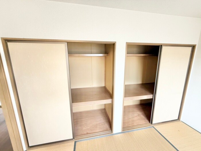 ハウゼ・ノインの物件内観写真