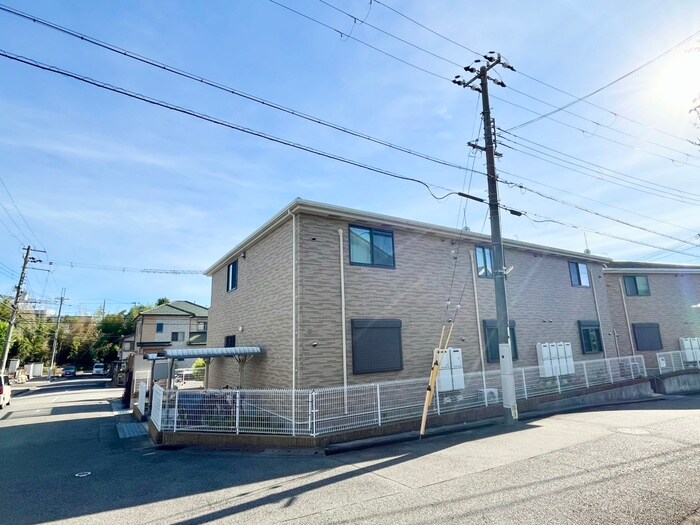 クレモンティーヌCの物件外観写真