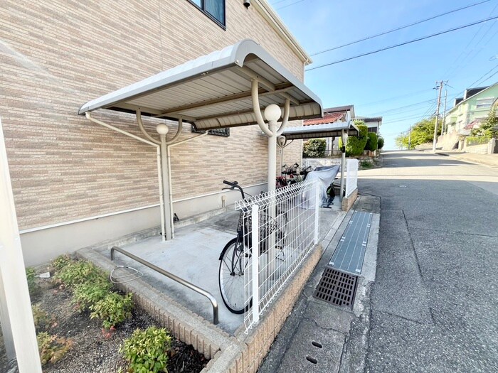 クレモンティーヌCの物件外観写真