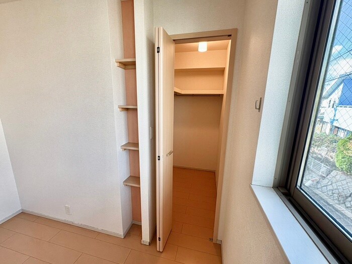 クレモンティーヌCの物件内観写真