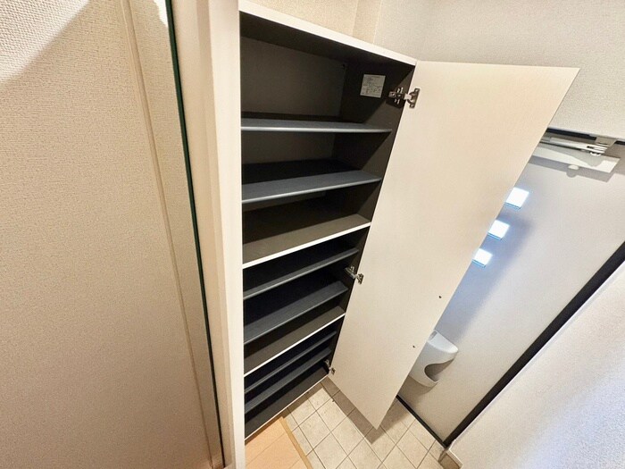 クレモンティーヌCの物件内観写真