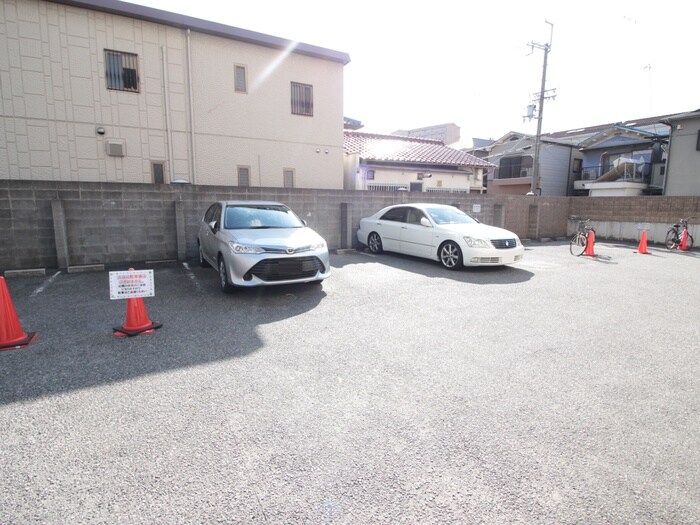 吉鴻ハイネス３の物件外観写真