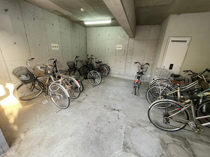 Belong中百舌鳥の物件外観写真