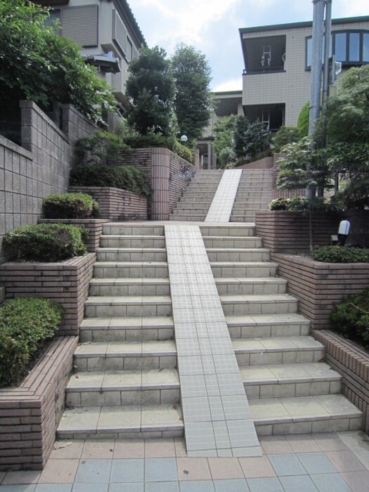 へ－ベルヒルズ西向日の物件外観写真