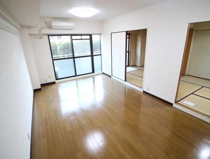 ドレム伊丹の物件内観写真