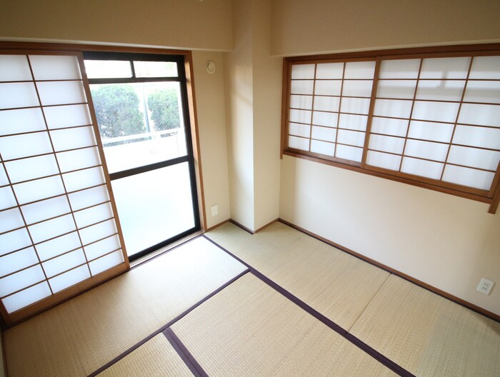 ドレム伊丹の物件内観写真