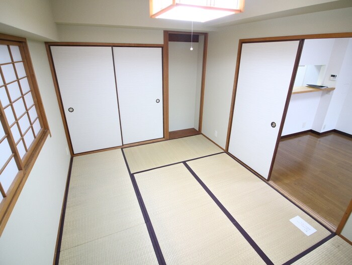 ドレム伊丹の物件内観写真