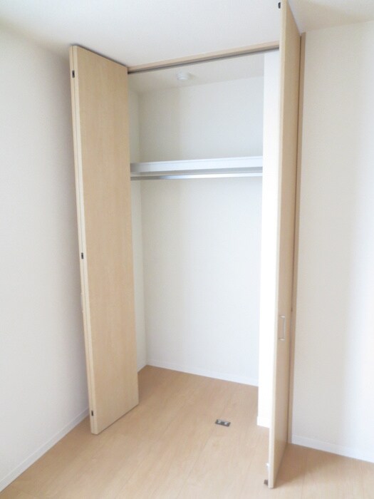 メゾン・ファミールの物件内観写真