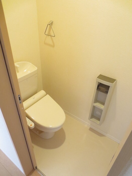 メゾン・ファミールの物件内観写真