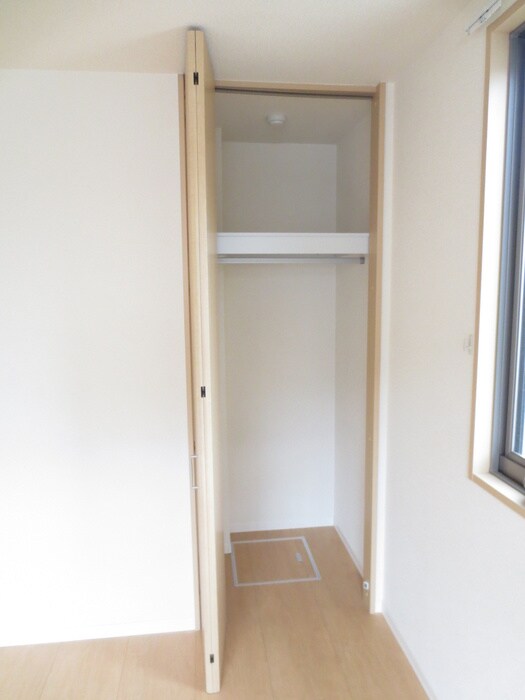 メゾン・ファミールの物件内観写真