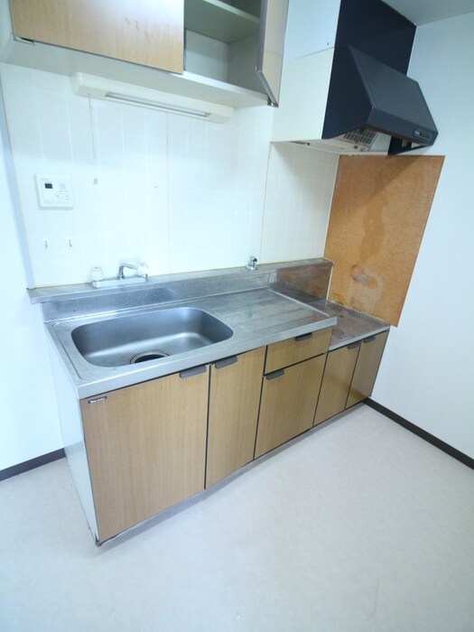 ロ－タリ－ビルド・南花田の物件内観写真