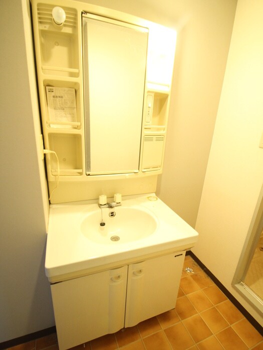 ロ－タリ－ビルド・南花田の物件内観写真