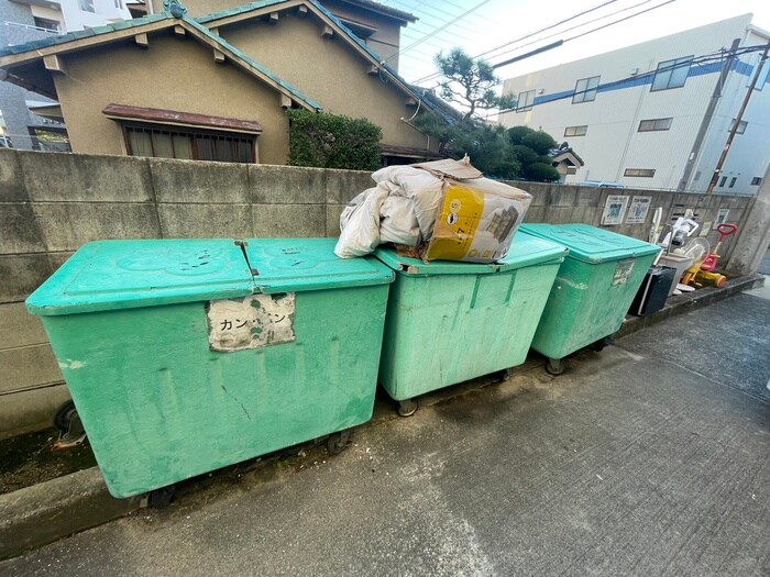 ロ－タリ－ビルド・南花田の物件外観写真