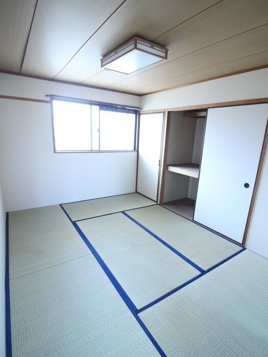 ロ－タリ－ビルド・南花田の物件内観写真