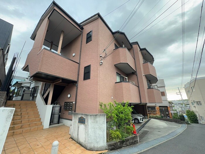 エスポワ－ルヒルの物件外観写真