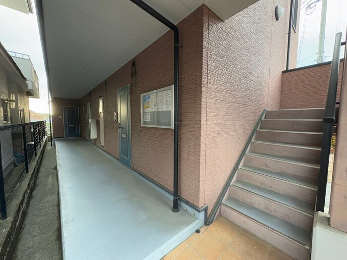 エスポワ－ルヒルの物件外観写真