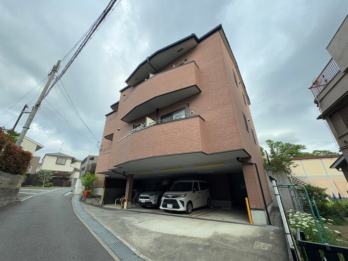 エスポワ－ルヒルの物件外観写真