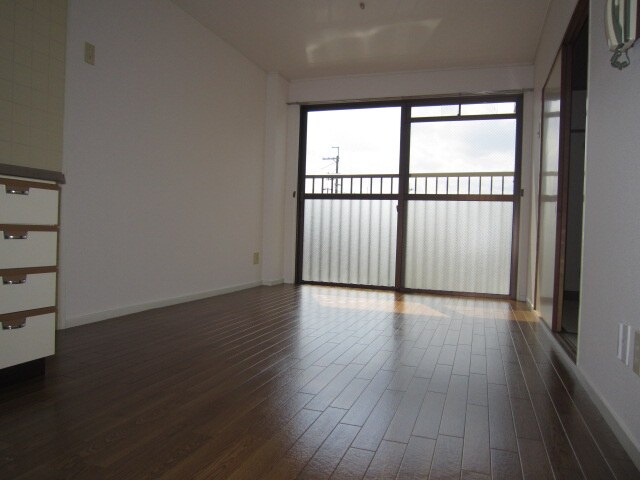 リンデン南桜塚ハイツⅡの物件内観写真