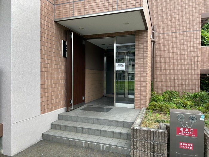 新風館の物件外観写真