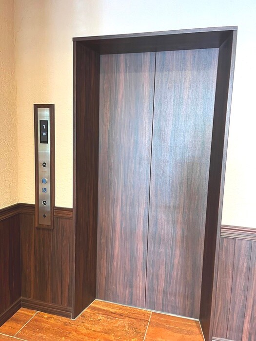 プレジオ新大阪EUROの物件外観写真