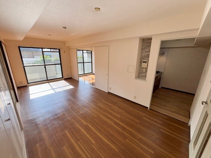 シャン・ド・フル－ルの物件内観写真