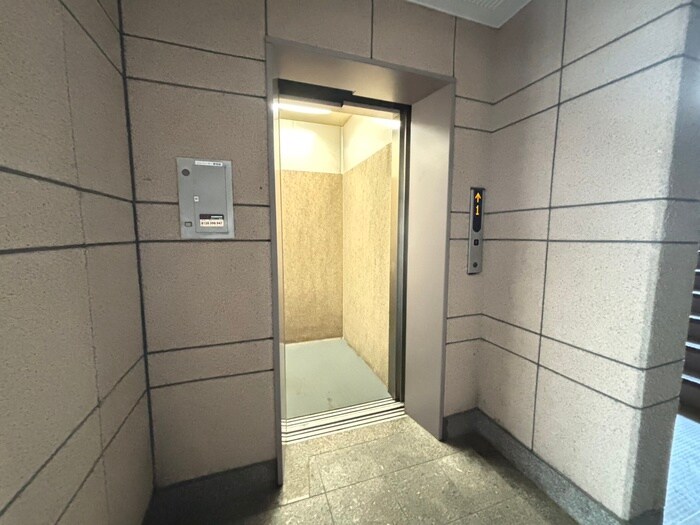 エレガンシア金剛の物件外観写真