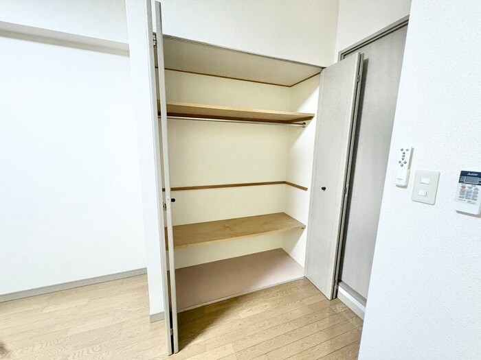 レジデンスナンワの物件内観写真